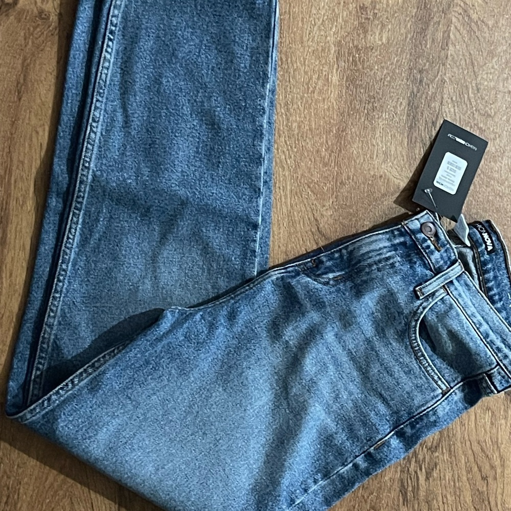 Mom jeans.